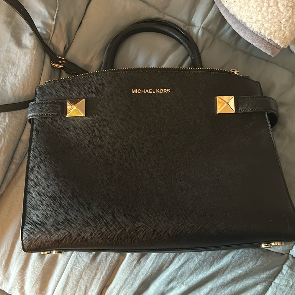 Black Michael kors purse